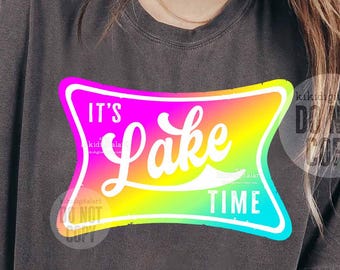 Es hora del lago PNG, Verano de moda PNG, Diseño de camiseta de lago con teñido anudado neón brillante y colorido, Lago PNG, Lago Bum PNG, Lago Babe PNG dtf Descargar