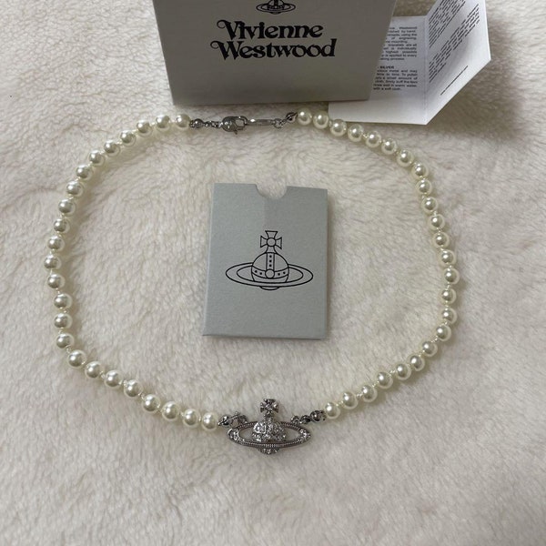 Vivienne Westwood Saturn Pearl Necklace / Colgante de plata de ley 925 / Regalo elegante para ella / Joyería de cadena de perlas / Regalo de San Valentín