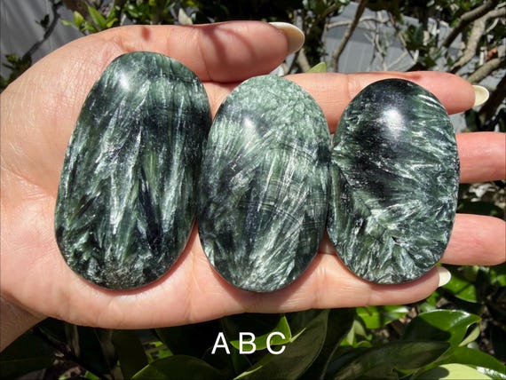 Seraphinite Palm Stone, Heart Chakra Crystal, Emotional Healing and Self Love, Rare Green Feather Stone, Reiki Infused Crystal