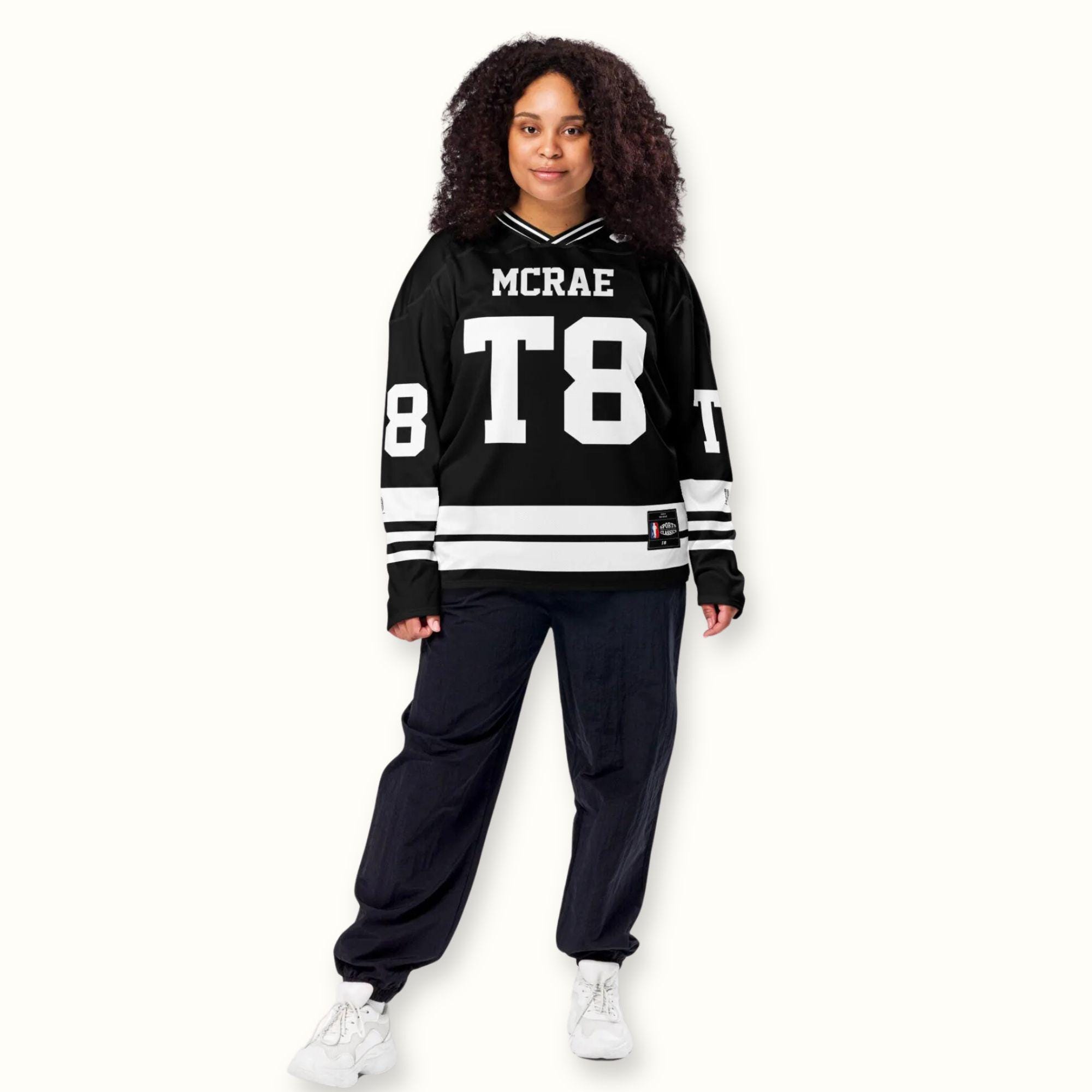 TATE MCRAE T8 トレーナー TATE MCRAE T8 トレーナー