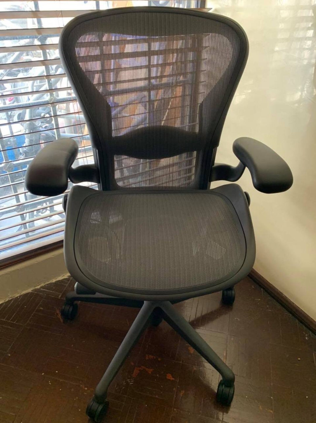 Herman Miller Aeron Chair Excellent Ergonomics for Optimal Comfort Etsy
