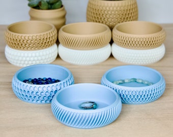 Catchall Tray Gift Set (3x) - Stackable Desktop Organizer - Aesthetic Modern Ring Dish - Chic Jewelry Container - Nightstand Makeup Holder