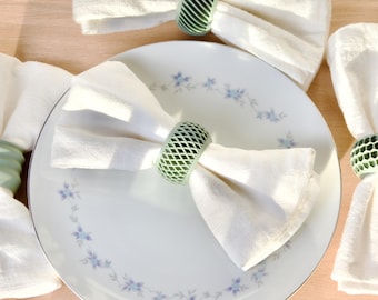Elegant Ornamental Napkin Rings - Modern Crossed Cloth Holders - Aesthetic Dining Table Decor - Tasteful Holiday Table Accessory