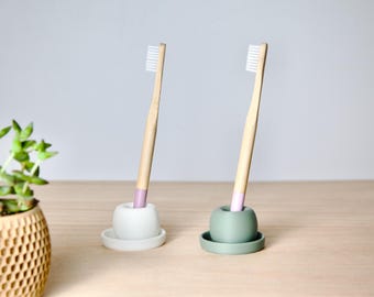 Minimalist Toothbrush Holder With Tray (2x) - Modern Sleek Japandi Stand - Low Profile Bathroom Accessory - Perfect Housewarming Gift