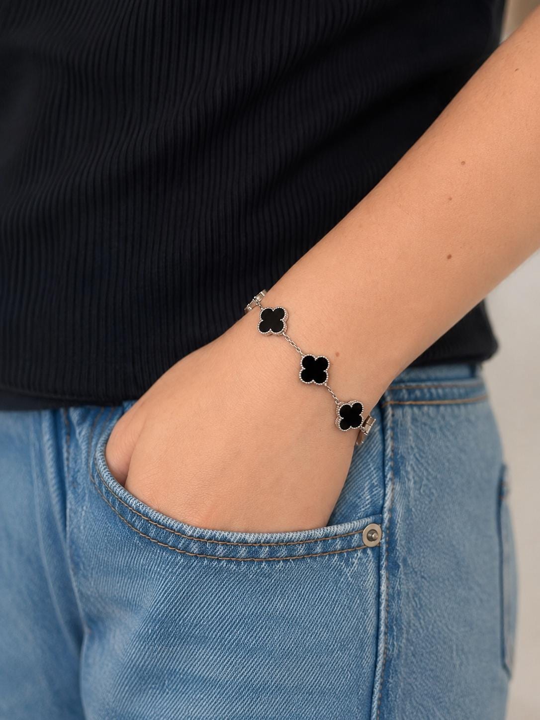 ブラッククローバーブレスレット Black clover bracelet - Etsy 日本