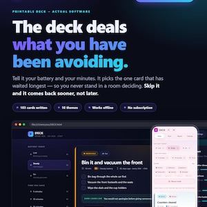 Könnte beinhalten: Eine digitale Benutzeroberfläche für die DECK-Software auf dunklem Hintergrund mit weißem und blauem Text. Der Bildschirm zeigt Aufgabenverwaltungsfunktionen, einschließlich Batteriestand, verfügbarer Zeit und eine Karte mit der Aufschrift Bin it.