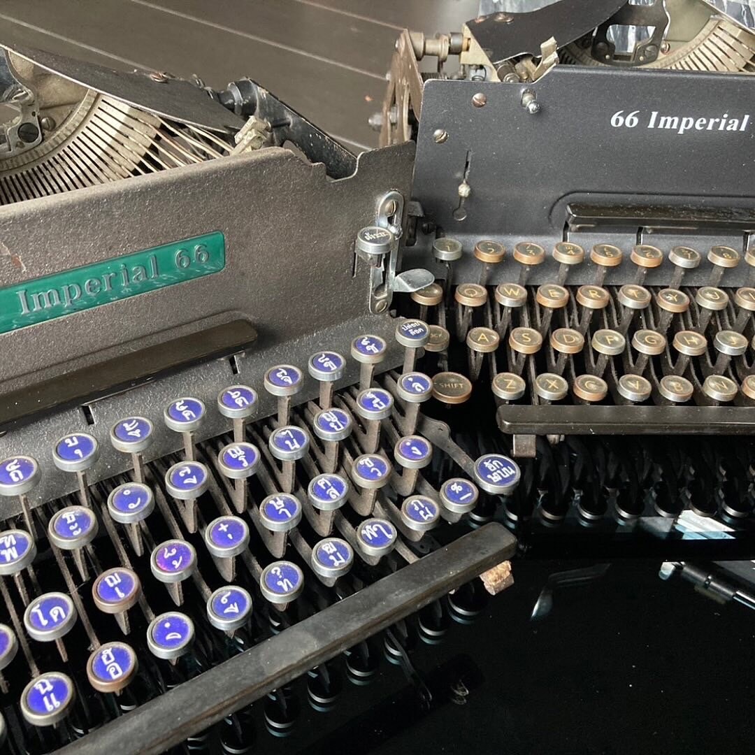 1961 Imperial 66 Vintage Portable Typewriter. - Etsy