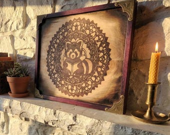 Arte de pared de madera con mandala de panda rojo hecho a mano: un detalle único para el hogar