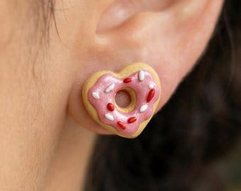 Pendientes de donut con forma de corazón • Joyas de comida de arcilla polimérica kawaii