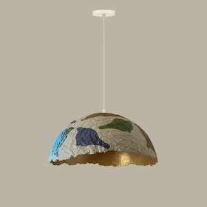 Lampada in cartapesta, lampada fatta a mano, lampada a sospensione in cartapesta