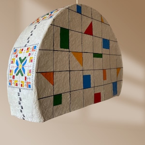 Lampada in cartapesta, lampada fatta a mano, lampada a sospensione in cartapesta