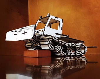 Snow Groomer laser cut plywood realistic mechanisms!