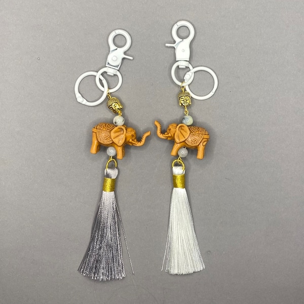 Porte-clés éléphant porte-bonheur avec agate, pierres de Bouddha et pompon