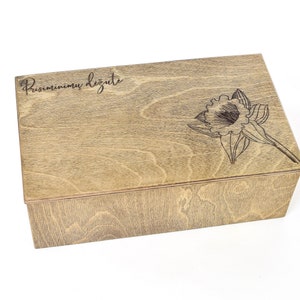 Caja de recuerdos de madera con grabado personalizado opcional: caja de recuerdos hecha a mano para recuerdos, fotos y reliquias preciadas