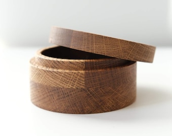 Round Wooden Box with Lid - Perfect for Storing Jewelry, Keepsakes, and Small Treasures - Timeless and Versatile Home Decor Piece