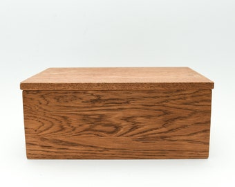 Oak Wooden Storage Box - Durable and Spacious, Ideal for Organizing and Protecting Treasures and Keepsakes