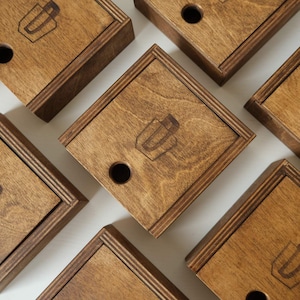 Scatola in legno personalizzabile con coperchio scorrevole - Custodia versatile fatta a mano per gioielli, ricordi e oggetti personali, design funzionale
