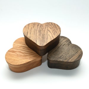 Caja de recuerdos de madera en forma de corazón: hecha a mano para guardar joyas, recuerdos y recuerdos preciosos, diseño rústico con un atractivo atemporal