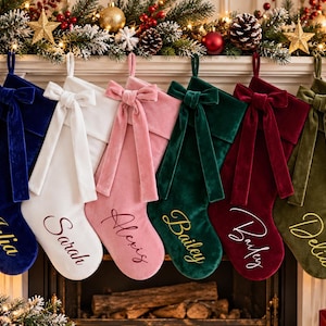 Chaussette de Noël personnalisée avec nœud, chaussette de Noël en velours avec nom, chaussette de Noël brodée 2026, cadeau de Noël, décoration familiale