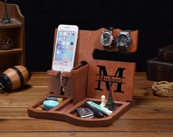 Base de carga de madera personalizada, organizador de mesilla de noche, regalo de aniversario