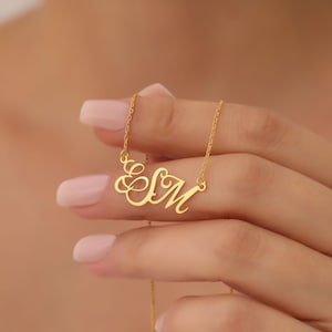 Collar con iniciales monogramadas, letras en espiral personalizadas, collar con letras personalizado, collar de tres letras, regalo personalizado
