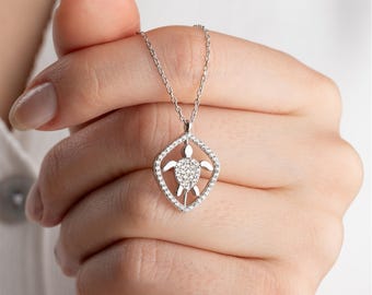 Collana Tartaruga Marina In Argento 925 Con Diamante Coltivato E Moissanite – Gioiello Oceano, Catena 45+5 Cm