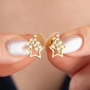 Tiny Starburst Stud Earrings, Star Earrings, Sunburst Earrings, Celestial Jewellery, North Star Jewelry, Minimalist Earrings