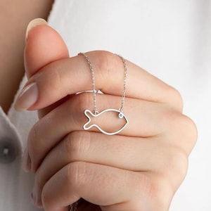 Little Gold Fish Necklace, Silver Fish Charm, 925k Sterling Silver Pisces Symbol Pendant, Articulated Fish Necklace, Minimal Animal Pendant