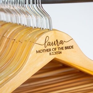 Custom Bridesmaid Hangers, Wedding Hangers, Bridesmaid Gifts, Bride Hanger, Wedding Dress Hanger, Bridesmaid Proposal, Personalized Hangers