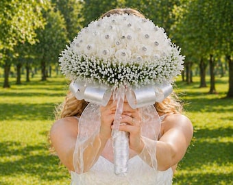 Ramo de novia de flores artificiales de perlas blancas, regalo para damas de honor con cinta de encaje.