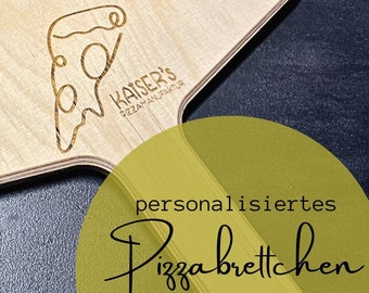 personalisiertes Pizzabrett - Holzbrett - Schneidebrett - Pizzaliebhaber - Pizzaschieber - "Pizzamanufaktur" - Pizzaschaufel Ø 30 cm