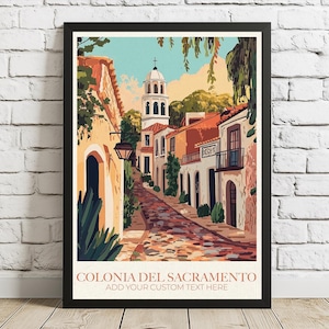Impression personnalisée de Colonia del Sacramento avec des rues pavées et un charme au bord de la rivière, art mural uruguayen personnalisé disponible en plusieurs langues.