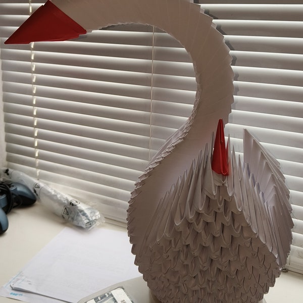 Cygne. 3D, origami modulaire.
