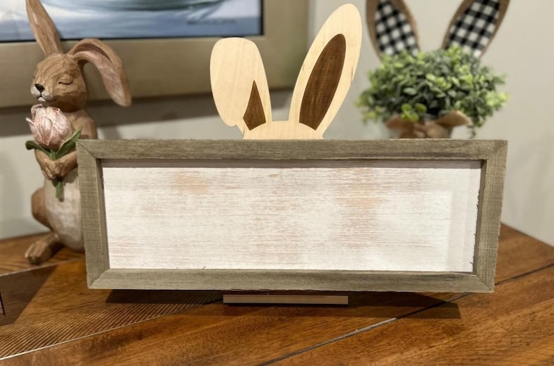 Bunny Ear display stand image 1