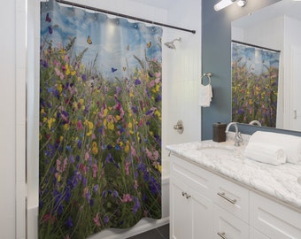 Bunte Wildblumen und Schmetterlinge Duschvorhang, Natur inspirierte Badezimmer Dekor, helle Blumen Wohnaccessoires, Housewarming Geschenkidee