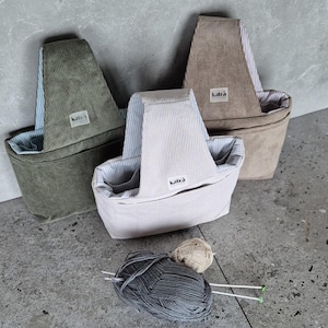 M size Wrist knitting and crocheting project bag