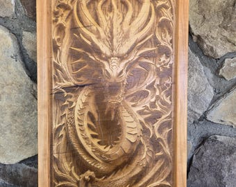 Arte en madera con dragón grabado con láser – Marco de cerezo, decoración fantástica (12x19)