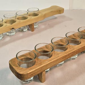 手作りの木製ショットグラスフライト