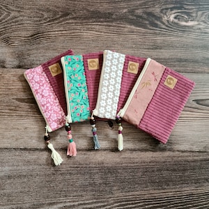 Periodentasche aus Cord (Breitcord) mit passendem Baumwollstoff im Boho-Stil / Kosmetiktasche / Kopfhörertasche / Bindenetui / Tampontasche