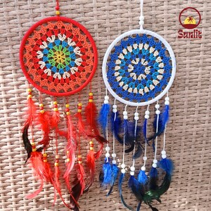 Gehaakte dromenvanger muurhanger | Dromenvanger met kralen en veren | Dromenvanger macramé | Kleurrijke dromenvanger muurkunst | Wanddecoratie