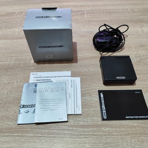 Nintendo Game Boy Voraus SP Black Ags-001 Konsole mit Ladestation Original Box