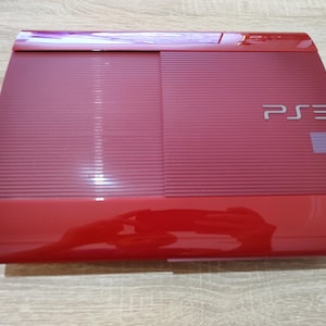 Sony PS3 Super Slim Garnet Red (500GB) - seltene Sammleredition - im OVP - ausgezeichneter Zustand