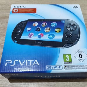 Sony Ps Vita OLED PCH-1104 – Crystal Black 3G/Wi-Fi – Sealed – Rare Vodafone EU Edition