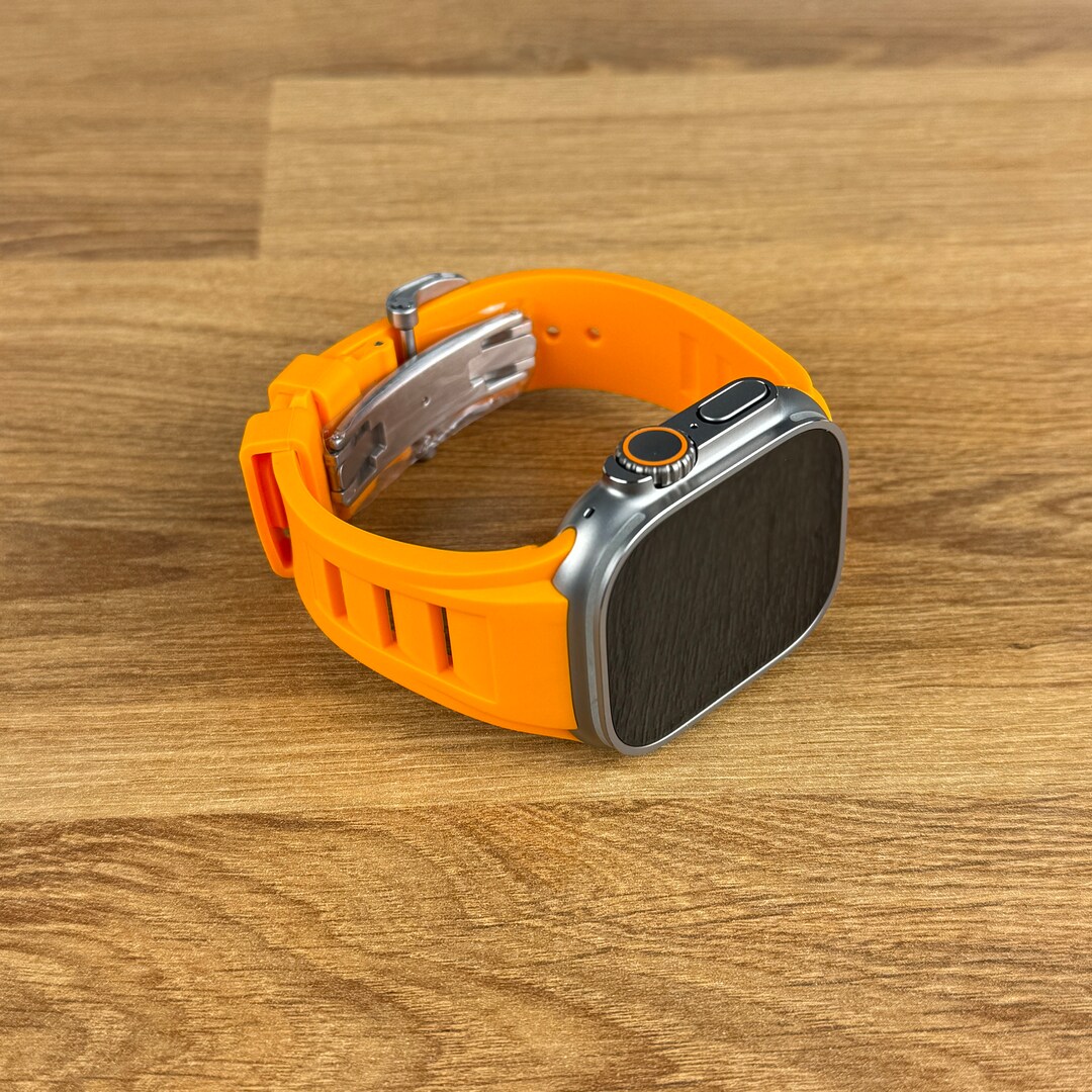 【送料・関税無料/日本未入荷/即発可】Rubber Apple Watch Strap Straps for Apple Watch by Helvetus®