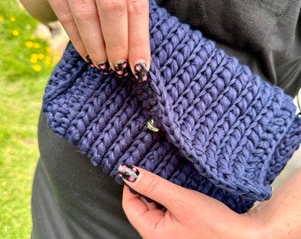 Handmade, high-end, crochet bag/Shoulder Bag/ Purse/ Satchel/ pocketbook/ clutch/ handbag