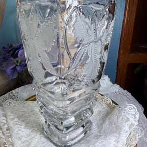 オールドクリスタルIrena 手彫り鉛クリスタル花瓶 Irena Crystal Vase - Etsy