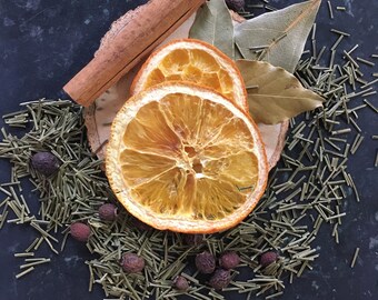 Hawthorn Berry Pine Winter Simmer Pot Blend, Mini Simmer Pot, Small Stovetop Potpourri, Warm Winter Spice Blend, Evergreen Stovetop Aromatic
