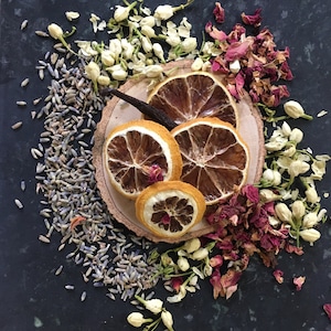 Romantic Simmer Pot Blend, Mini Simmer Pot, Small Stovetop Potpourri, Valentine's Day Herb Blend, Floral Stovetop Aromatics, Rose Simmer Pot