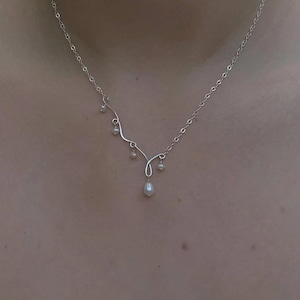 Pearl Statement Necklace Elegant Bridal Jewelry Sterling Silver Asymmetrical Pearl Necklace Prom Tiny Pearl Necklace for Bride Bridesmaids