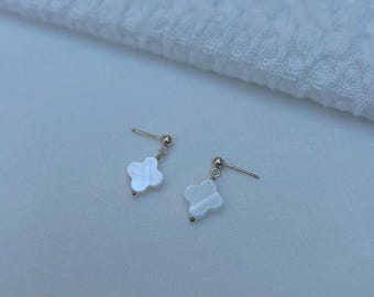 Kleeblatt Ohrstecker zierliche 14k gold gefüllte Ohrstecker Ohrstecker Sterling Silber Kleeblatt Ohrstecker irisch Geschenk März Geburtstag Geschenk